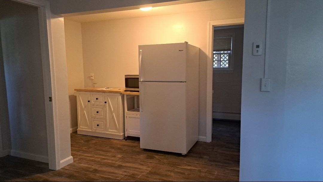 18 Edgewood Ave #A - Photo 7 of 14