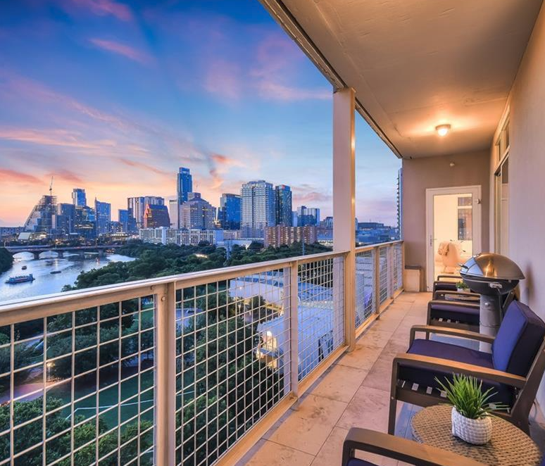 54 Rainey Street #8-551 - Photo 3 of 8