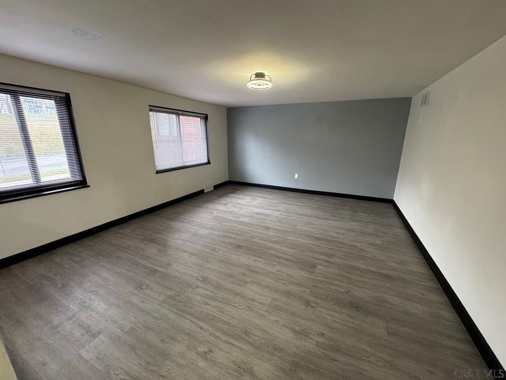 1201 Heeney Ave - Photo 6 of 19