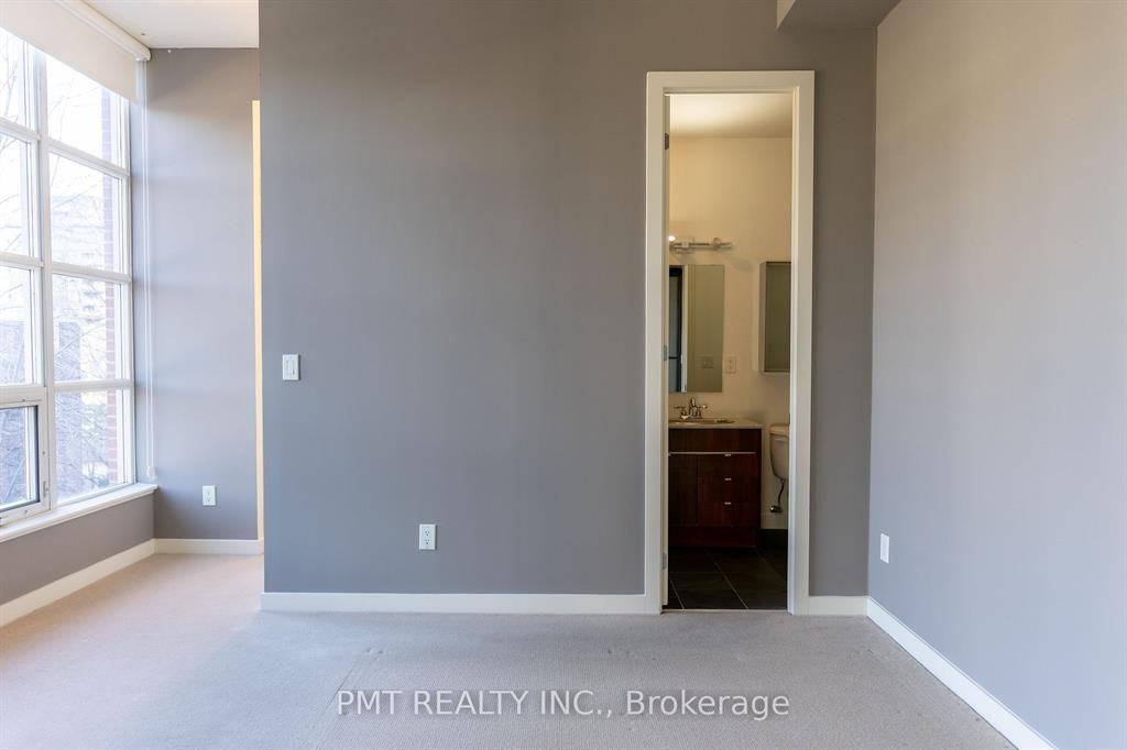 19 Brant Street #504 - Photo 6 of 17