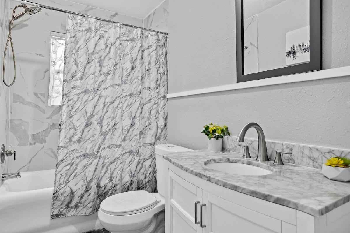 Holman St - Photo 4 of 9