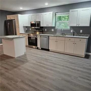 Clovis Court Northwest - Photo 2 of 13