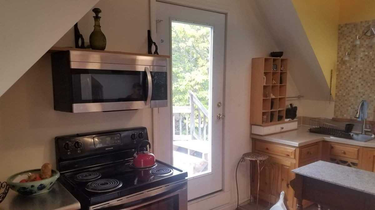 8 Stanwood St - Photo 6 of 9