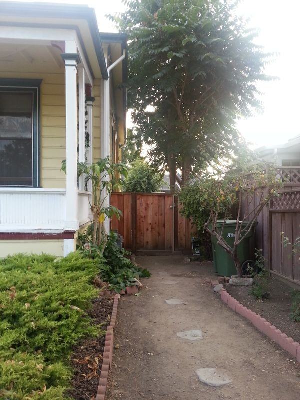 1176 Main St - Photo 2 of 17