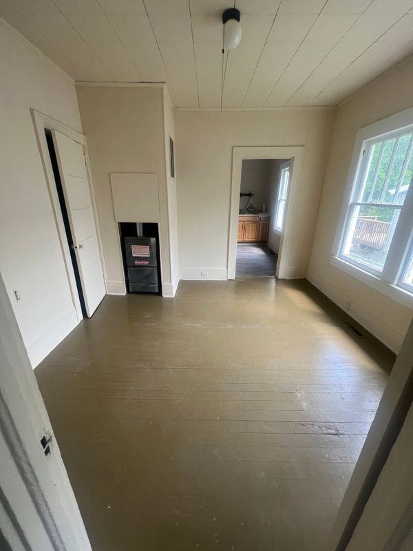 412 Barker Ave - Photo 3 of 10