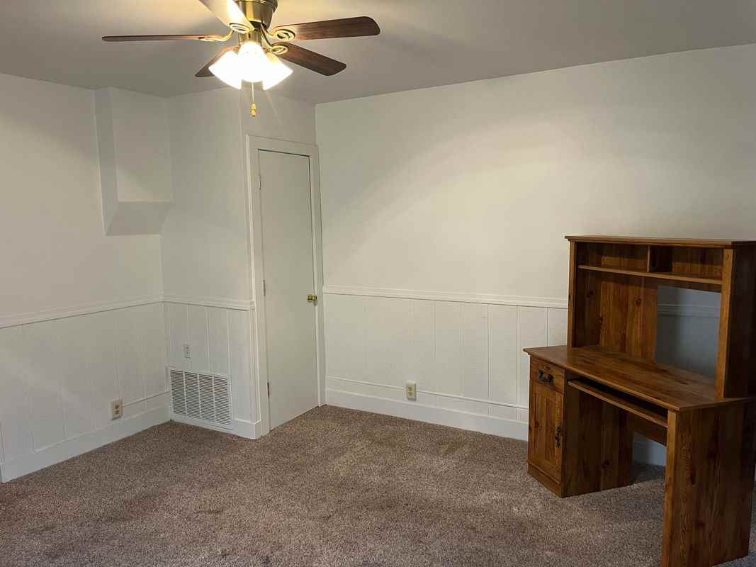 313 Walnut St - Photo 3 of 9