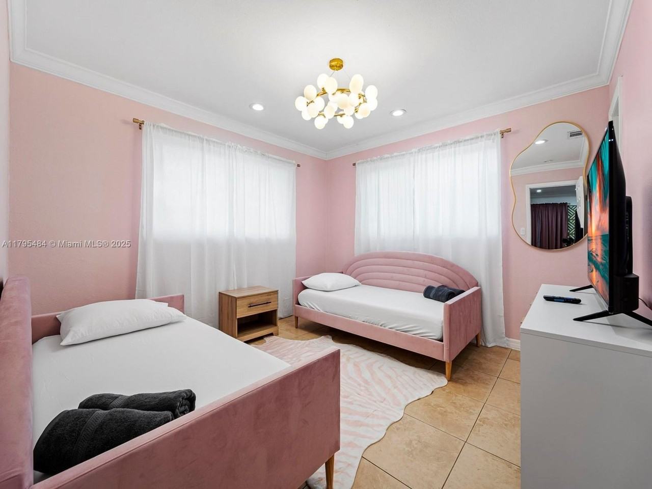 1761 Ne 52nd St #1-2 - Photo 5 of 19