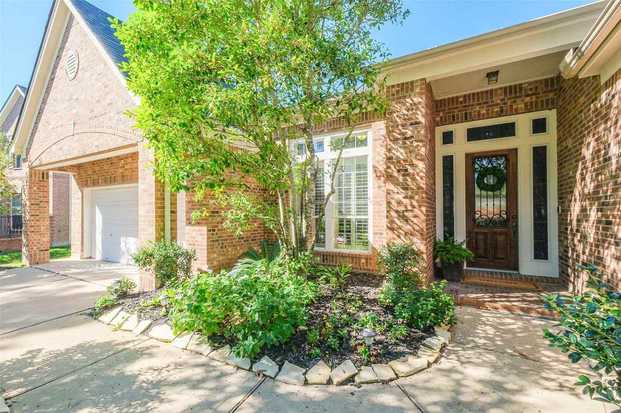 25718 Corey Cove Ln - Photo 2 of 43