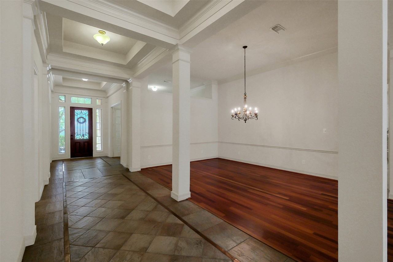 25718 Corey Cove Ln - Photo 6 of 43