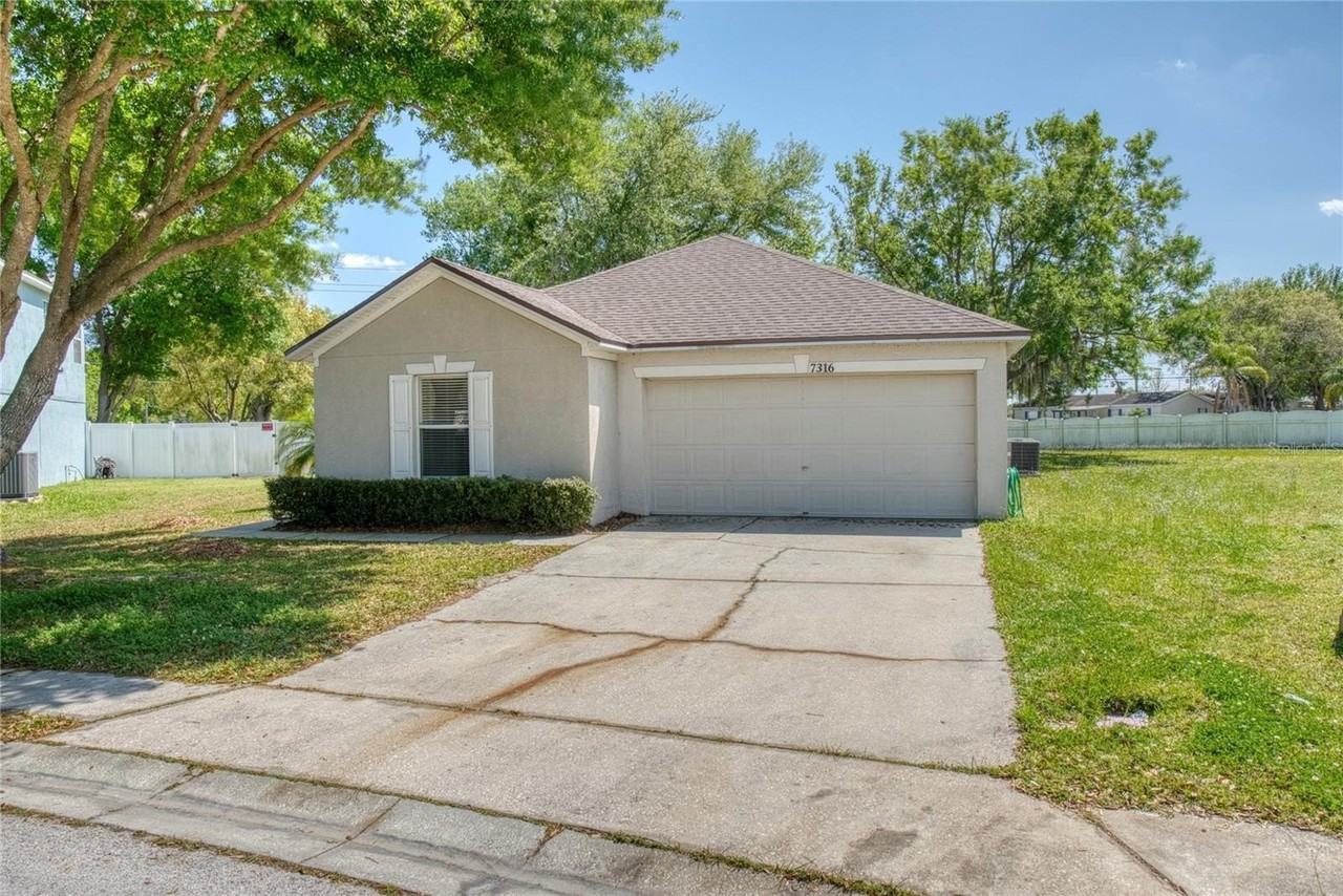 7316 Hunters Greene Cir - Photo 3 of 25