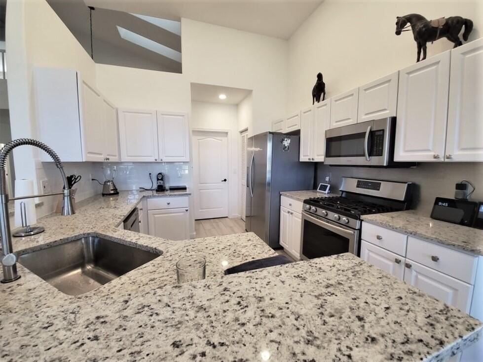 46 Pinnacle Cove - Photo 4 of 20