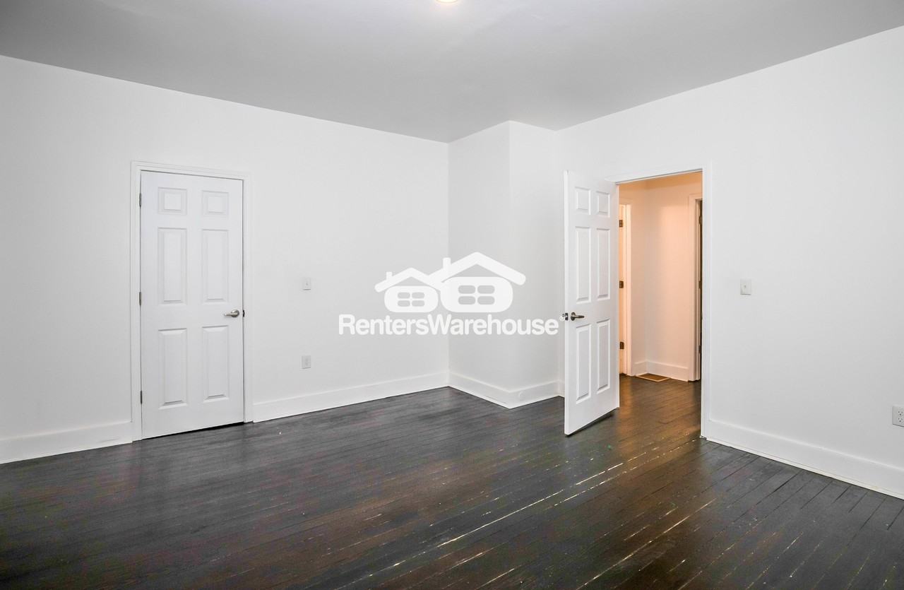 1322 Yecker Ave - Photo 2 of 25