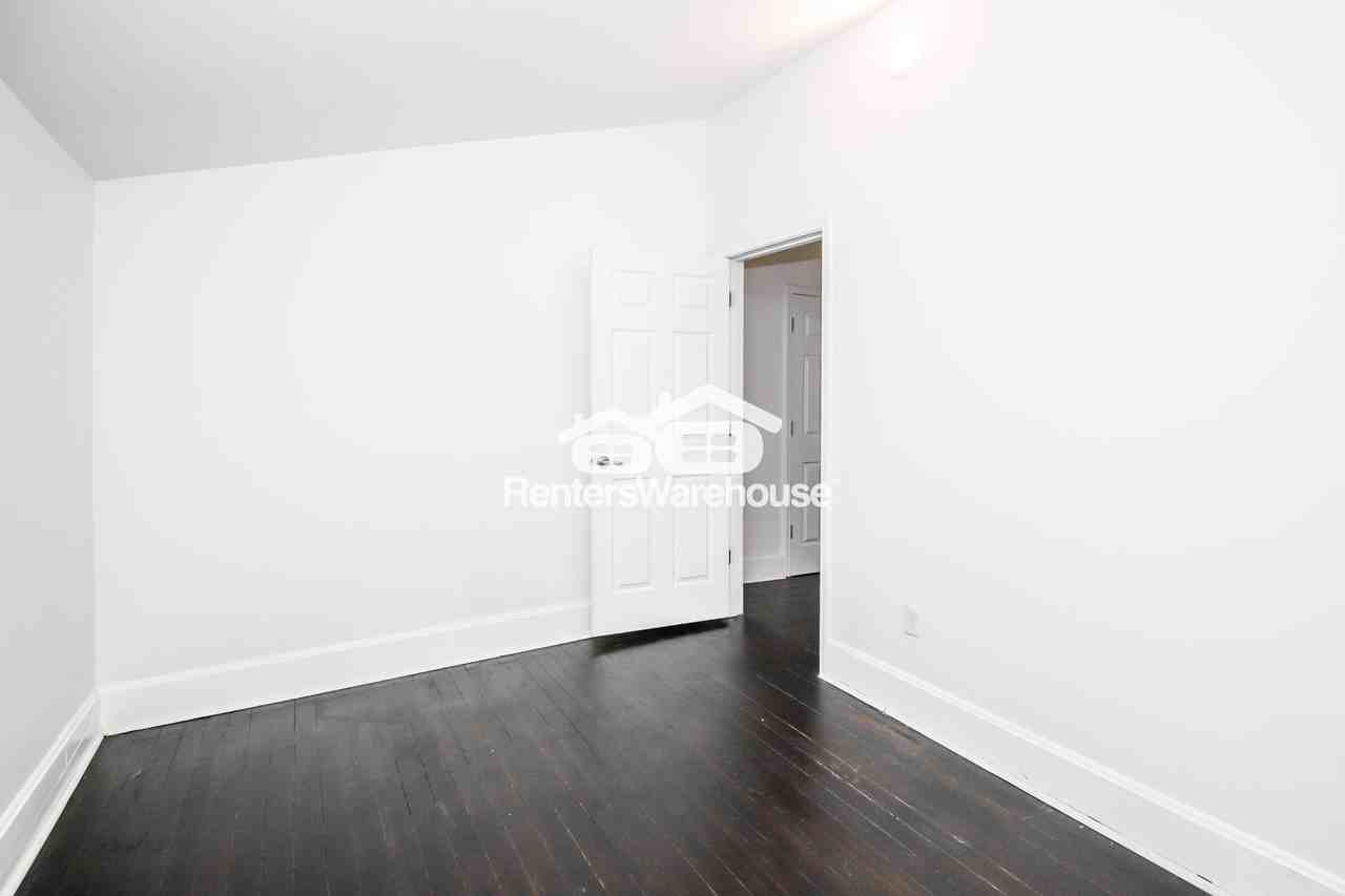 1322 Yecker Ave - Photo 4 of 25