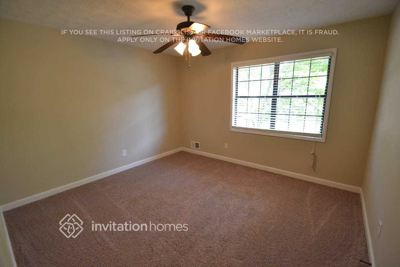 3699 Ashley Woods Dr - Photo 3 of 6