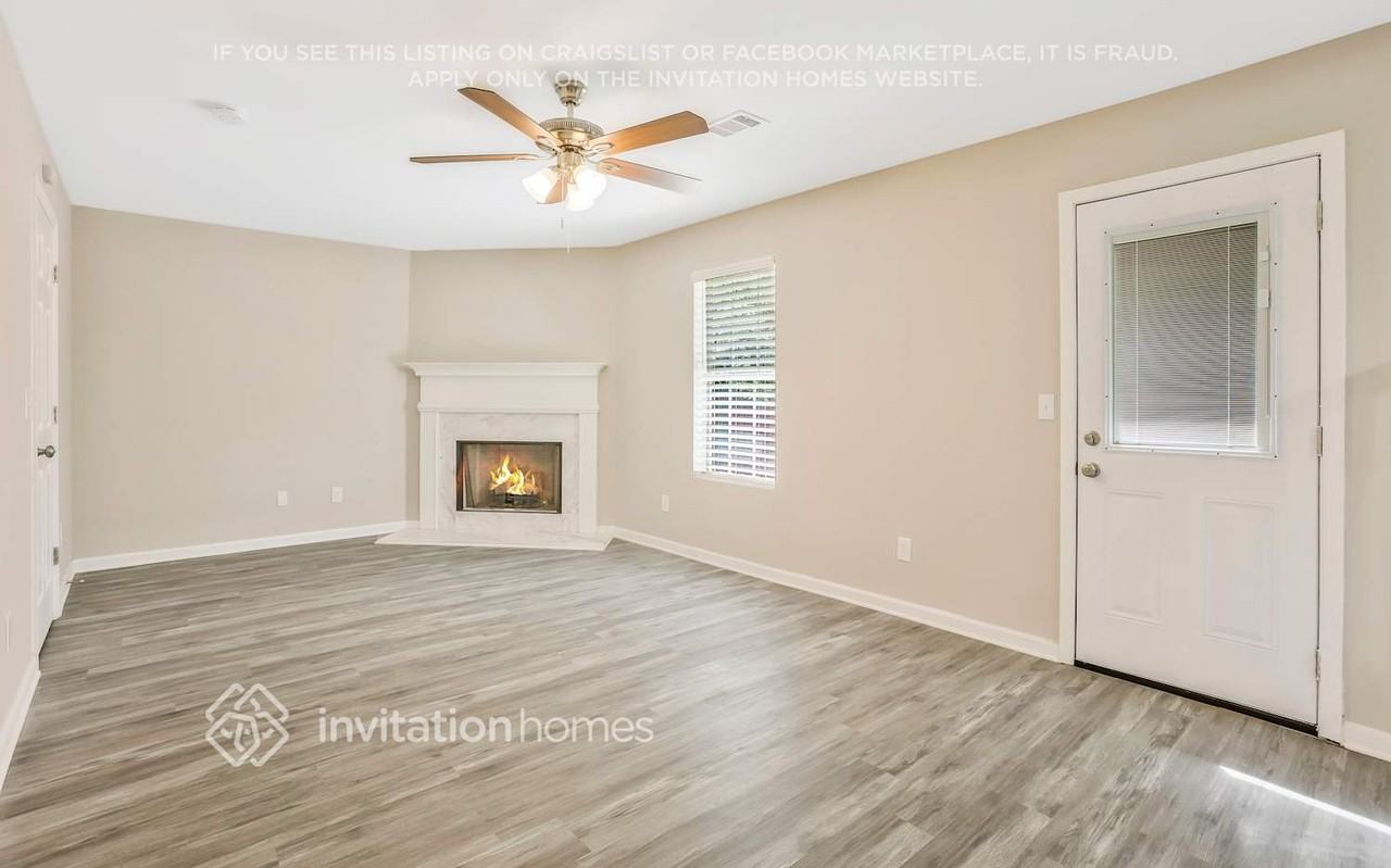 2201 Clayton Rdg - Photo 2 of 21