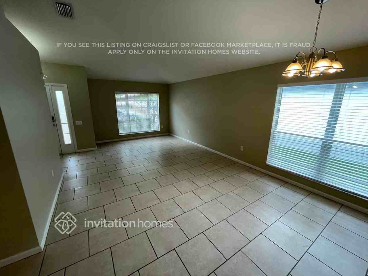 5039 Quadrangle Ct - Photo 2 of 19