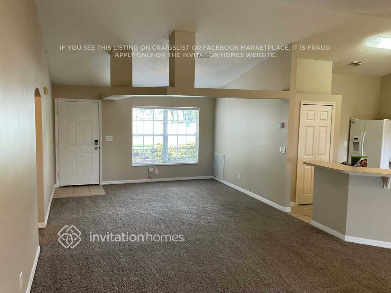 723 Del Mar Cir - Photo 2 of 21