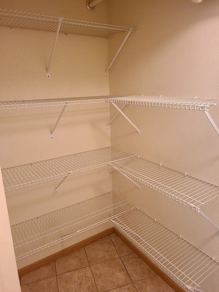 Bluffview Apartments - Photo 4 of 28