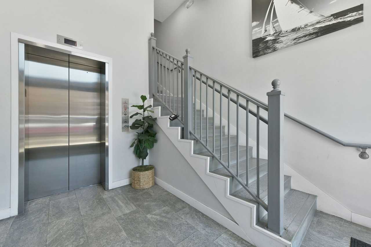 MARKET STREET APARTMENTS - Photo 5 of 50