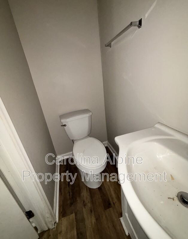 2512 Finchley Dr - Photo 6 of 6