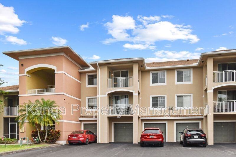 6556 Emerald Dunes Dr #302 - Photo 2 of 33