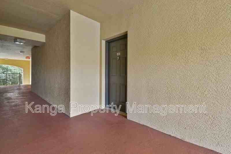 6556 Emerald Dunes Dr #302 - Photo 3 of 33