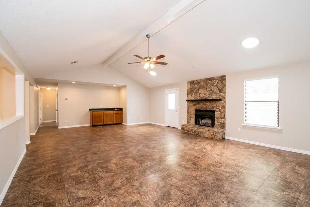 11041 Losco Junction Dr - Photo 3 of 17