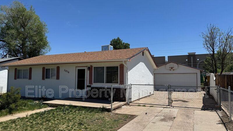 2870 Aster St - Photo 2 of 21