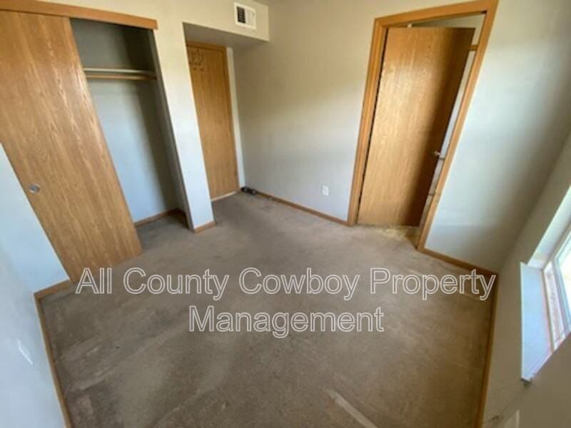 507 Mitchell St - Photo 3 of 10