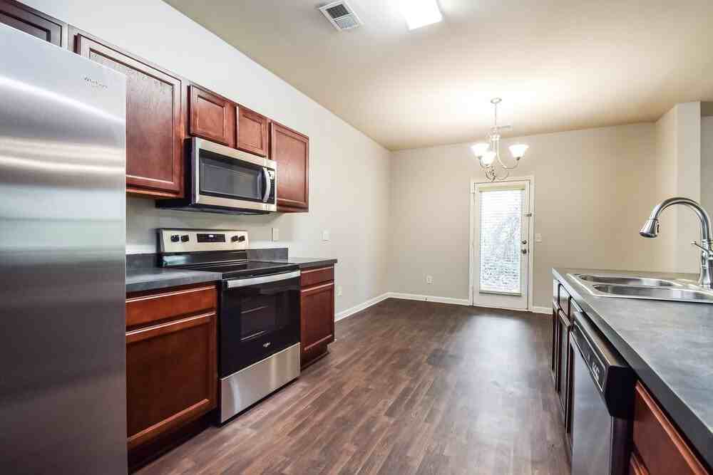 118 Cassady Ln - Photo 7 of 17