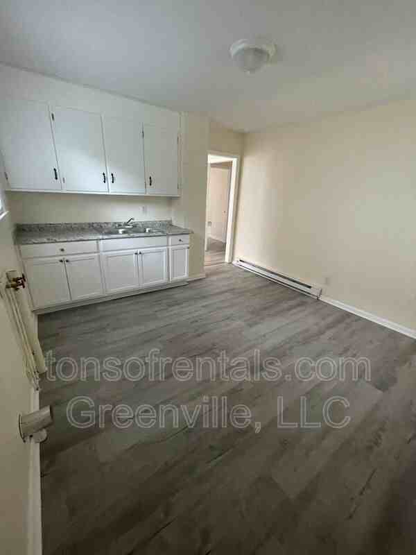 691 Fairfax St - Photo 3 of 7