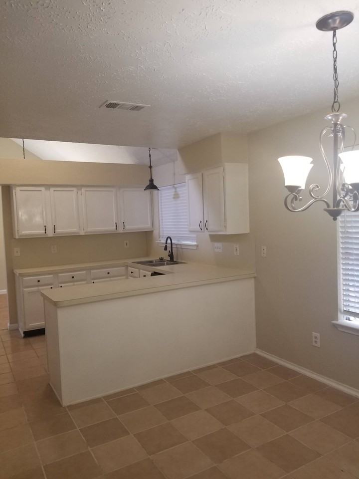 4807 Shadowdale Dr - Photo 6 of 24
