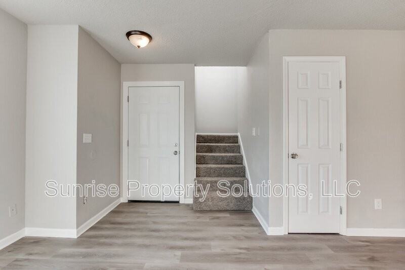 4713 Love Dr - Photo 2 of 27