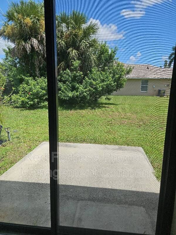 717 Nicholas Pkwy W - Photo 2 of 10