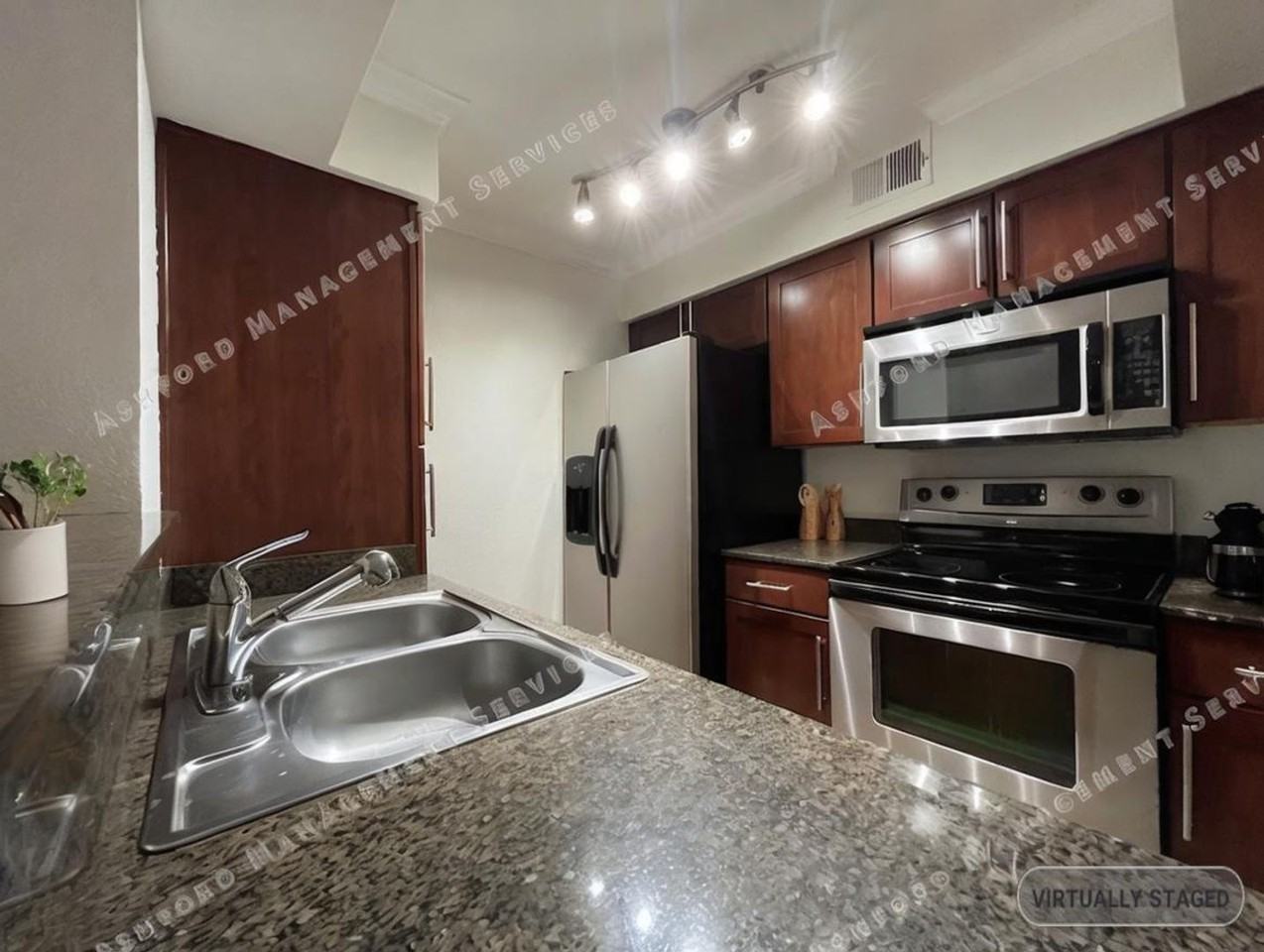 2025 E Campbell Ave #142 - Photo 6 of 35