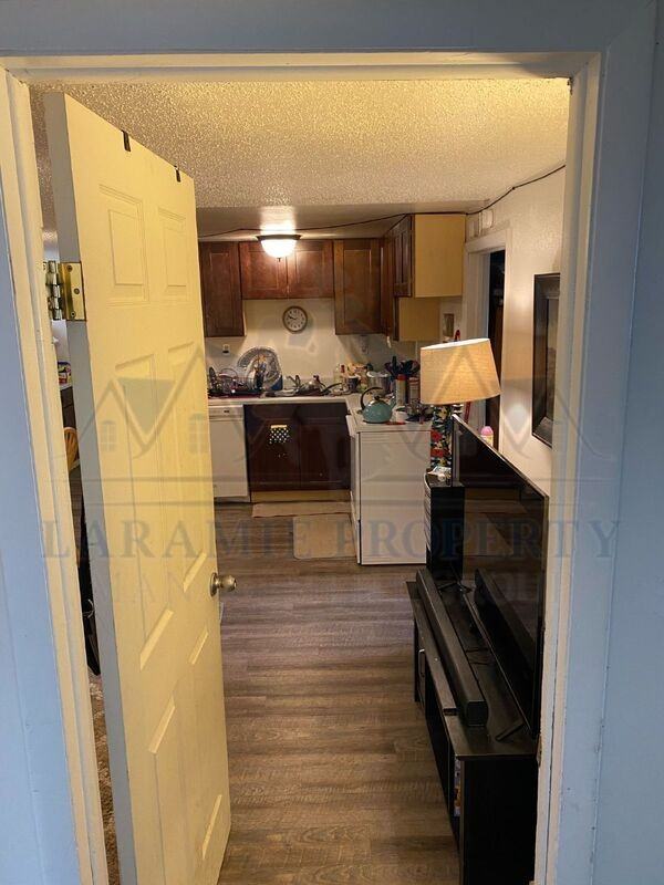 720 1/2 Mitchell St - Photo 3 of 13