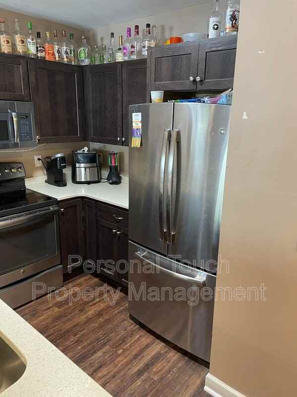 1516 10th St N - Photo 3 of 16