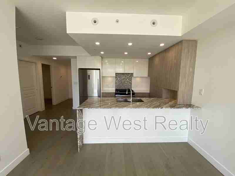 1000 Sunset Dr