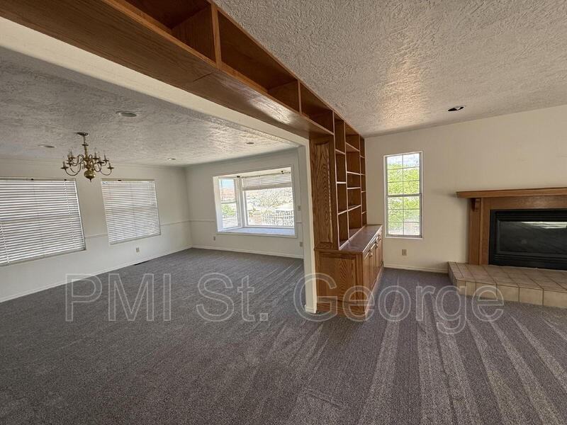 2506 W Grandview Dr - Photo 3 of 50