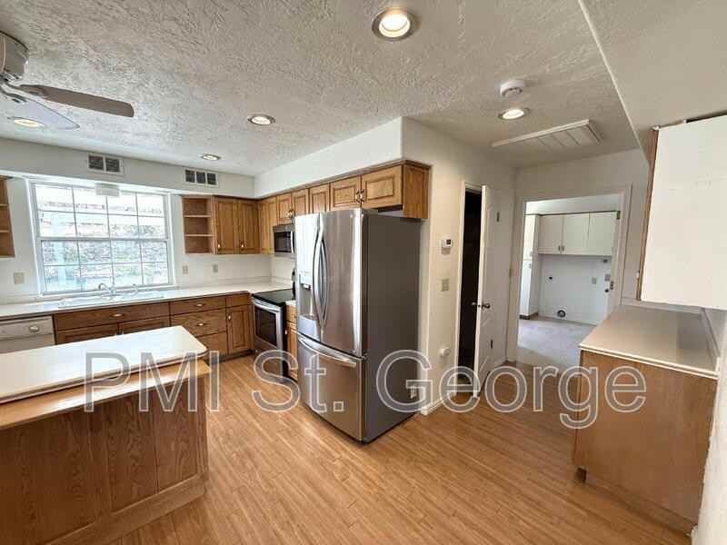 2506 W Grandview Dr - Photo 7 of 50