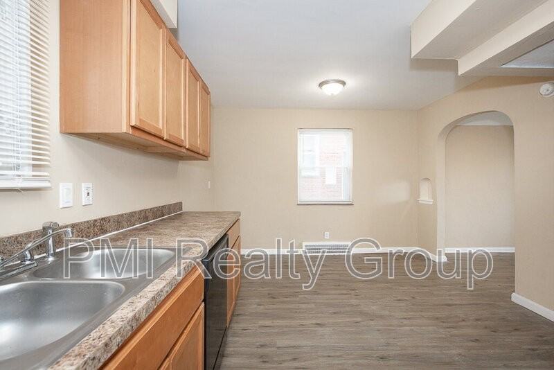 645 Babbitt Rd - Photo 5 of 23