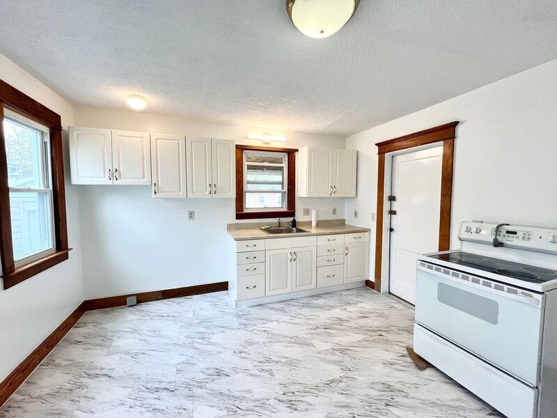 24 Upland St #1stFL - Photo 2 of 8