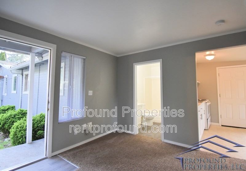 13103 Se Lincoln St - Photo 3 of 16