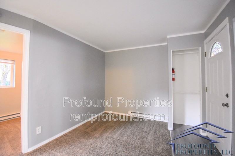 13103 Se Lincoln St - Photo 5 of 16