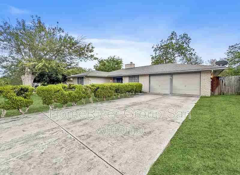 5510 Merlin Dr - Photo 2 of 20