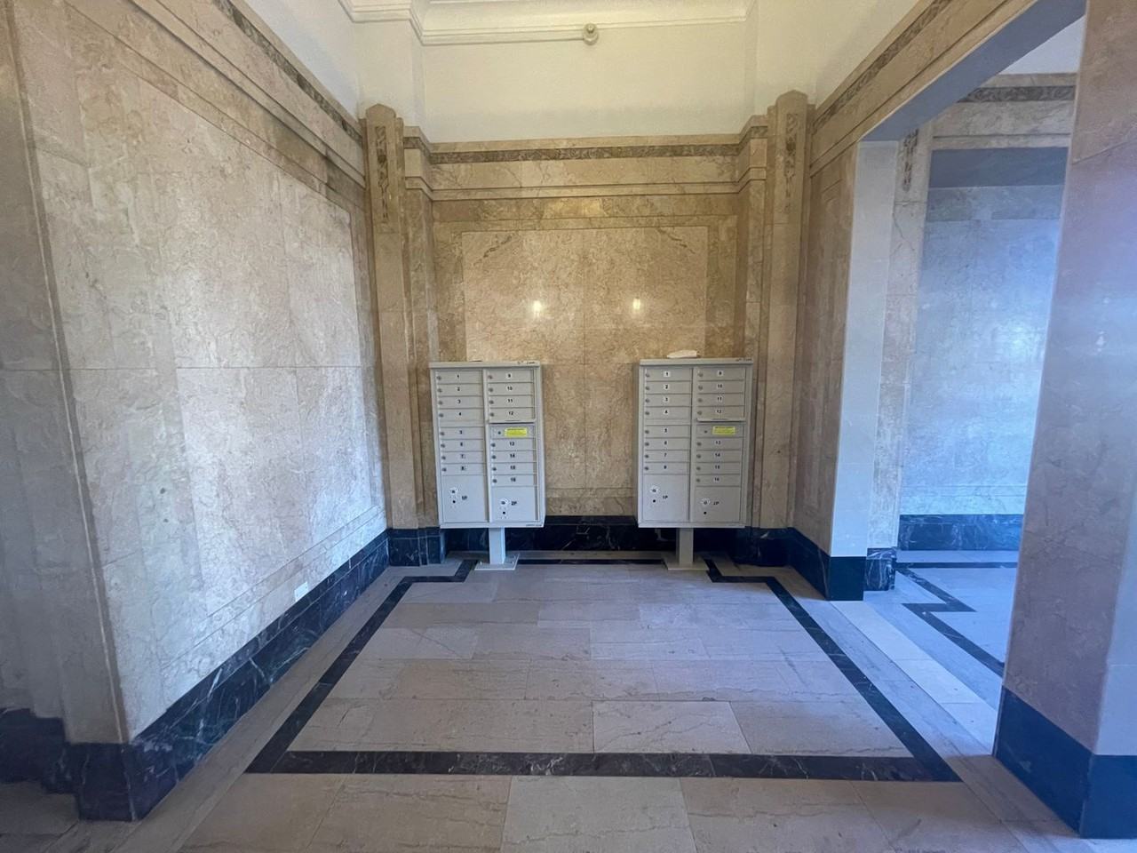 6800 Market Residential - Photo 4 of 21