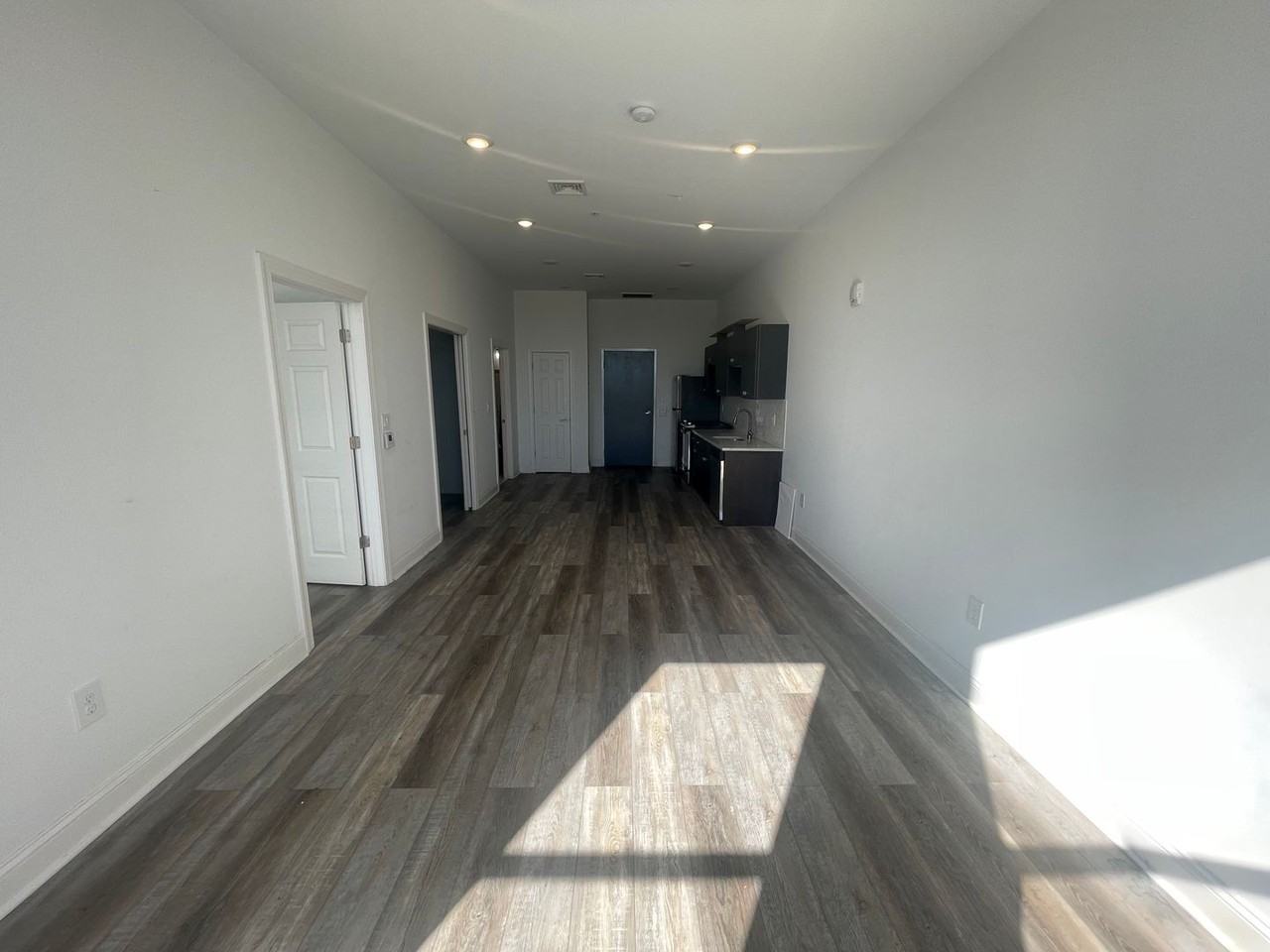 6800 Market Residential - Photo 7 of 21