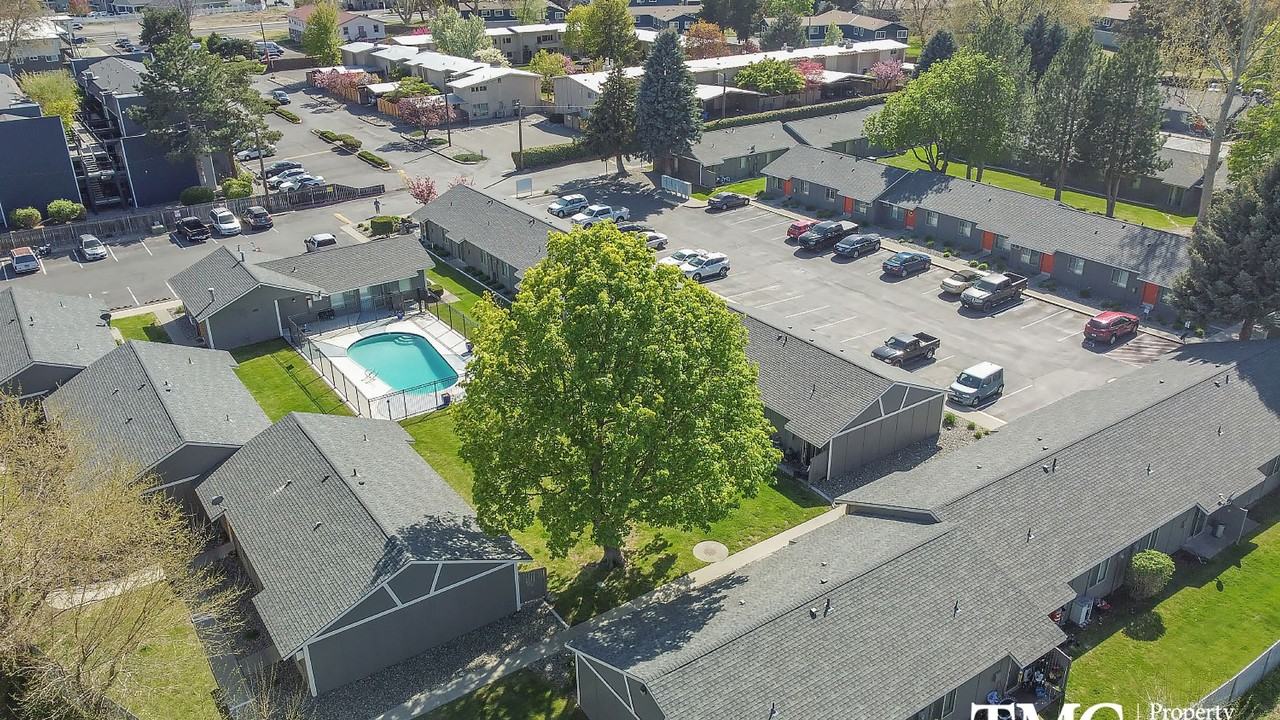 North Trace Village Apartments - Photo 3 of 36