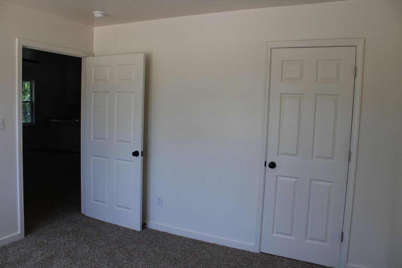 2827 Lancaster Rd Nw - Photo 5 of 10