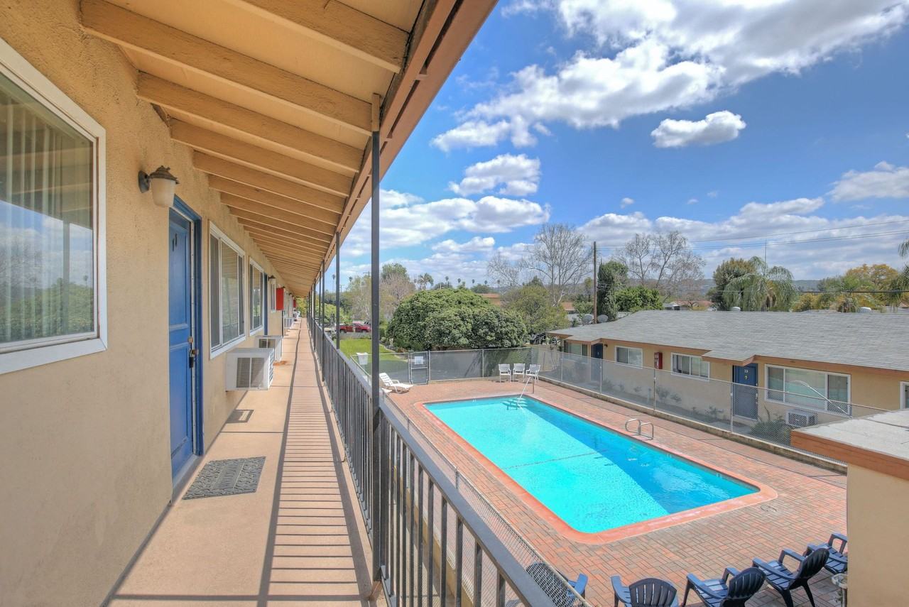 Walnut Grand - Photo 6 of 7